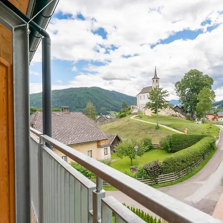 Nature Lungau 13 아파트